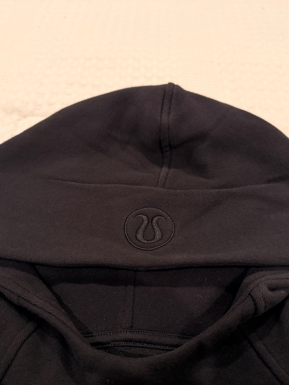 NWOT! lululemon athletica Women’s Black Scuba Define Hoodie- Size 6